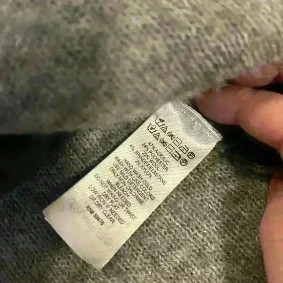 Women’s Nanette Lepore Gray Wool Blend Draped Cardigan Sweater Size Medium - Picture 4 of 5